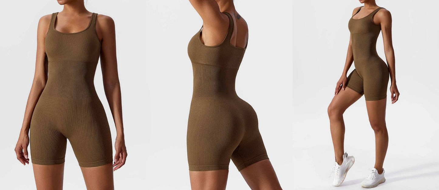 Solid color short jumpsuit